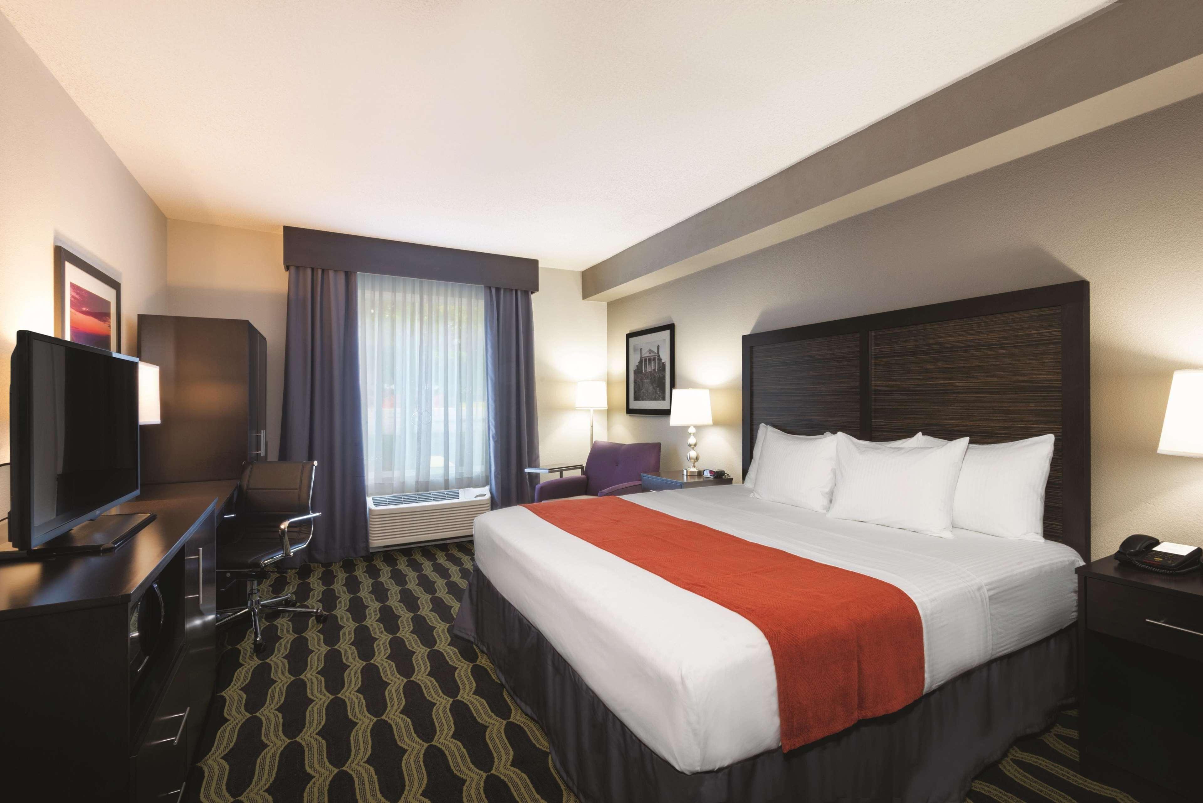 La Quinta By Wyndham Lynchburg At Liberty Univ. Hotel Buitenkant foto