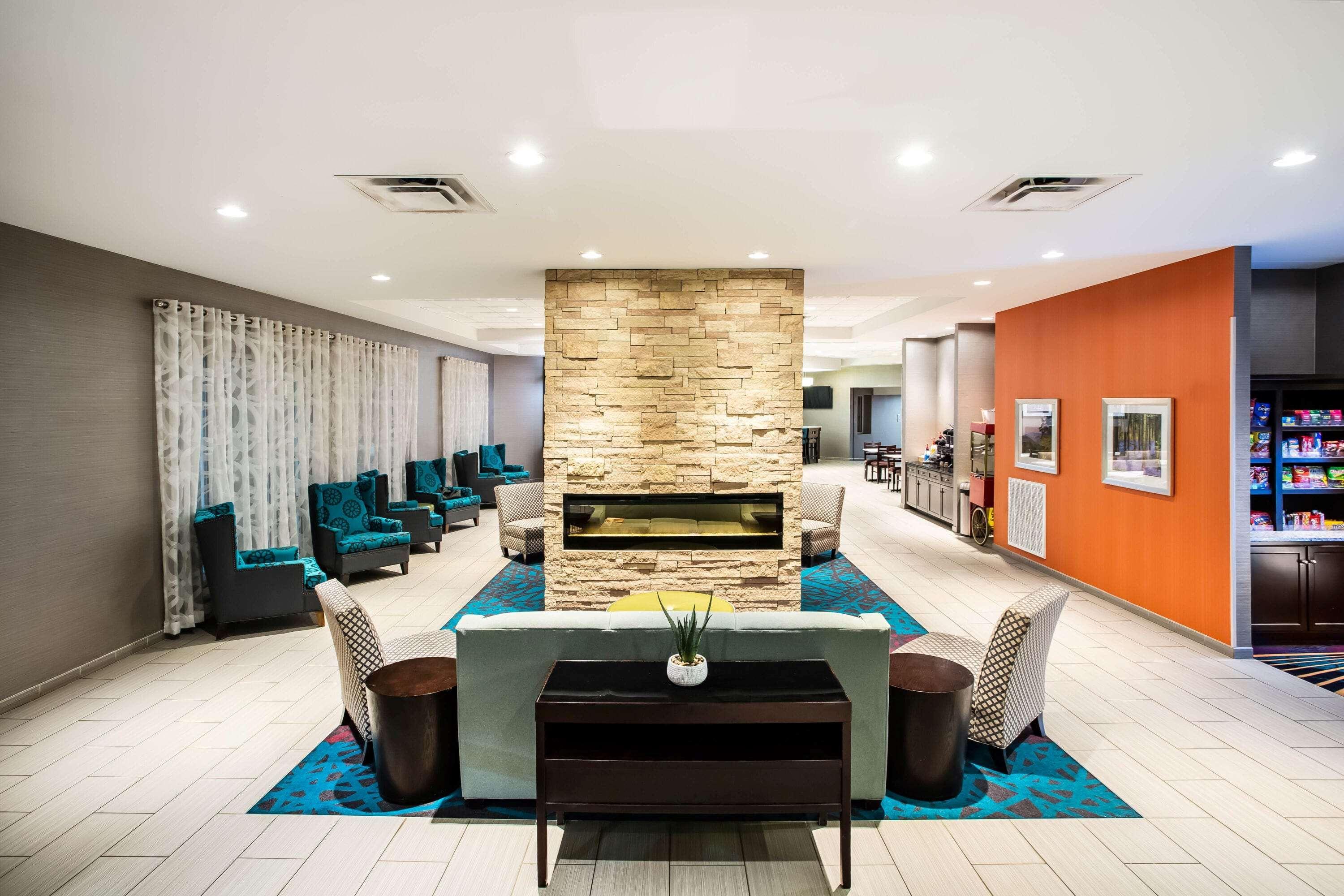 La Quinta By Wyndham Lynchburg At Liberty Univ. Hotel Buitenkant foto